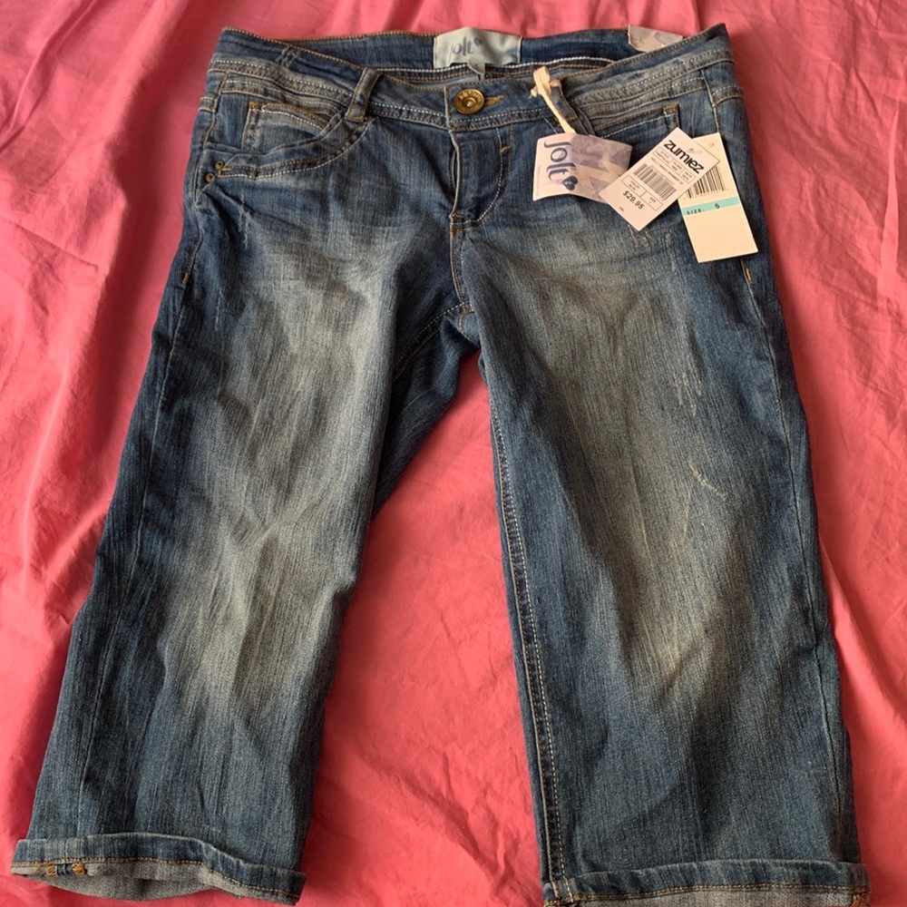 Kids three quarters jeans a size 5 by zumiez jolt